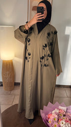 Abaya longue brodée florale satinée